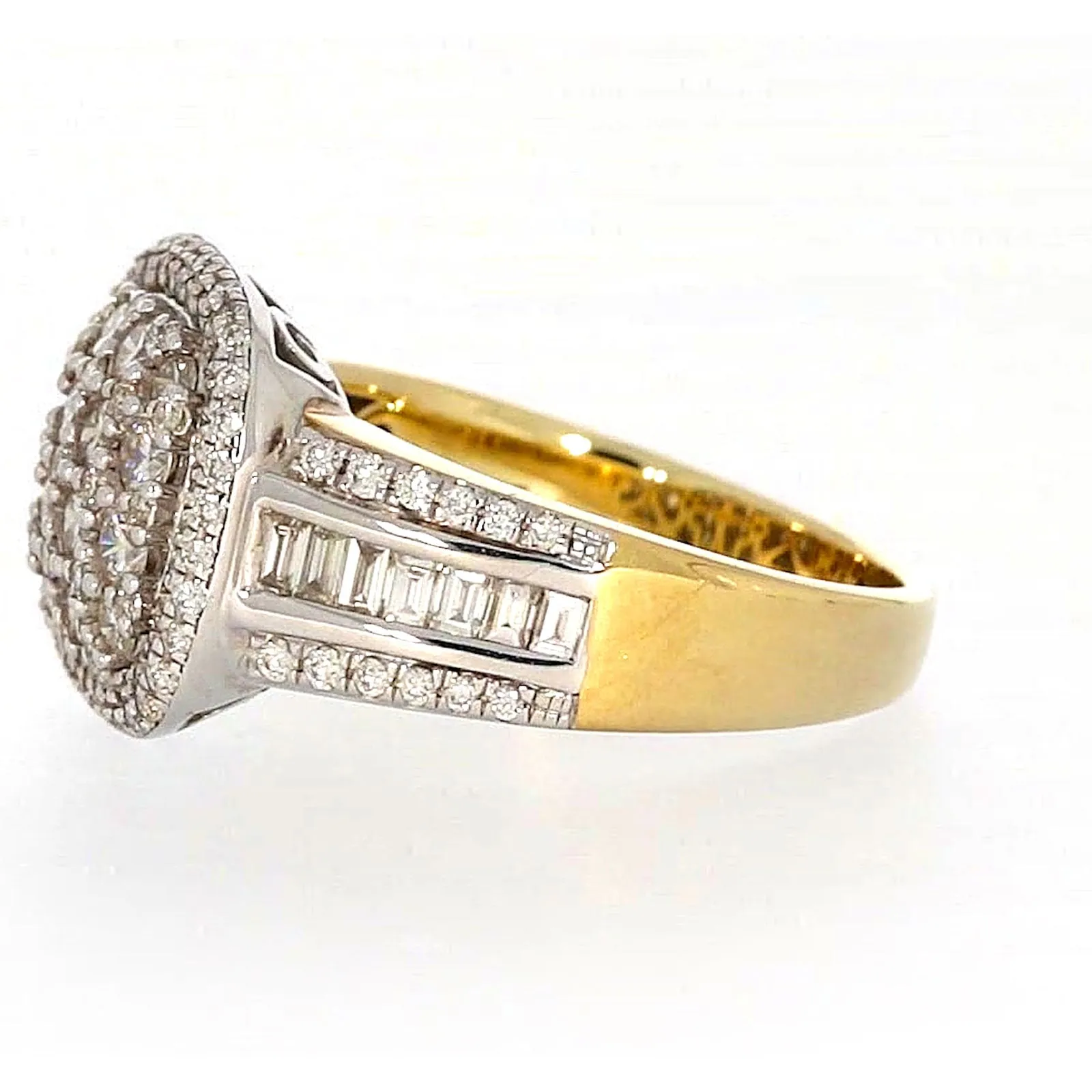 9ct Two Tone Gold Round Brilliant Cut 1.50 Carat tw of Diamonds Ring