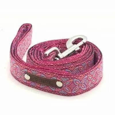 Chic Collar for Stylish Pooches